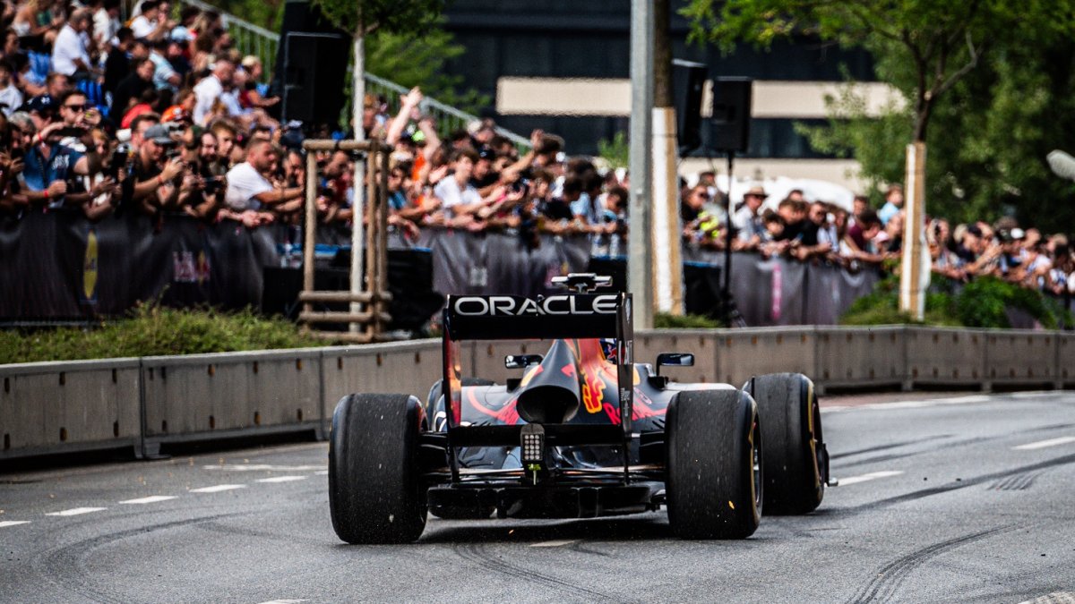 Red Bull Showrun v Praze 