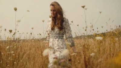 Kate posílá zprávu po dokončení chemoterapie