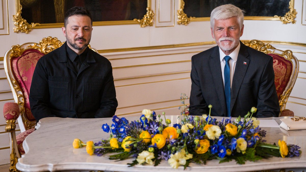 Volodymyr Zelenskyj a Olena Zelenská se na Pražském hradě sešli s Petrem Pavlem a Evou Pavlovou