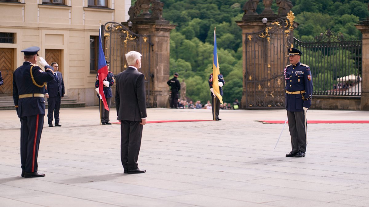 Volodymyr Zelenskyj a Olena Zelenská se na Pražském hradě sešli s Petrem Pavlem a Evou Pavlovou