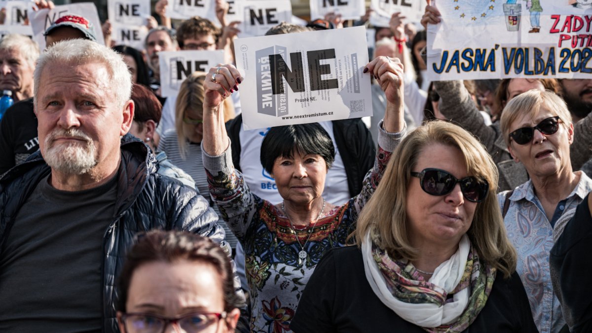 V Praze proběhla demonstrace Zabraňme vládě extremistů. (28.9.2025)