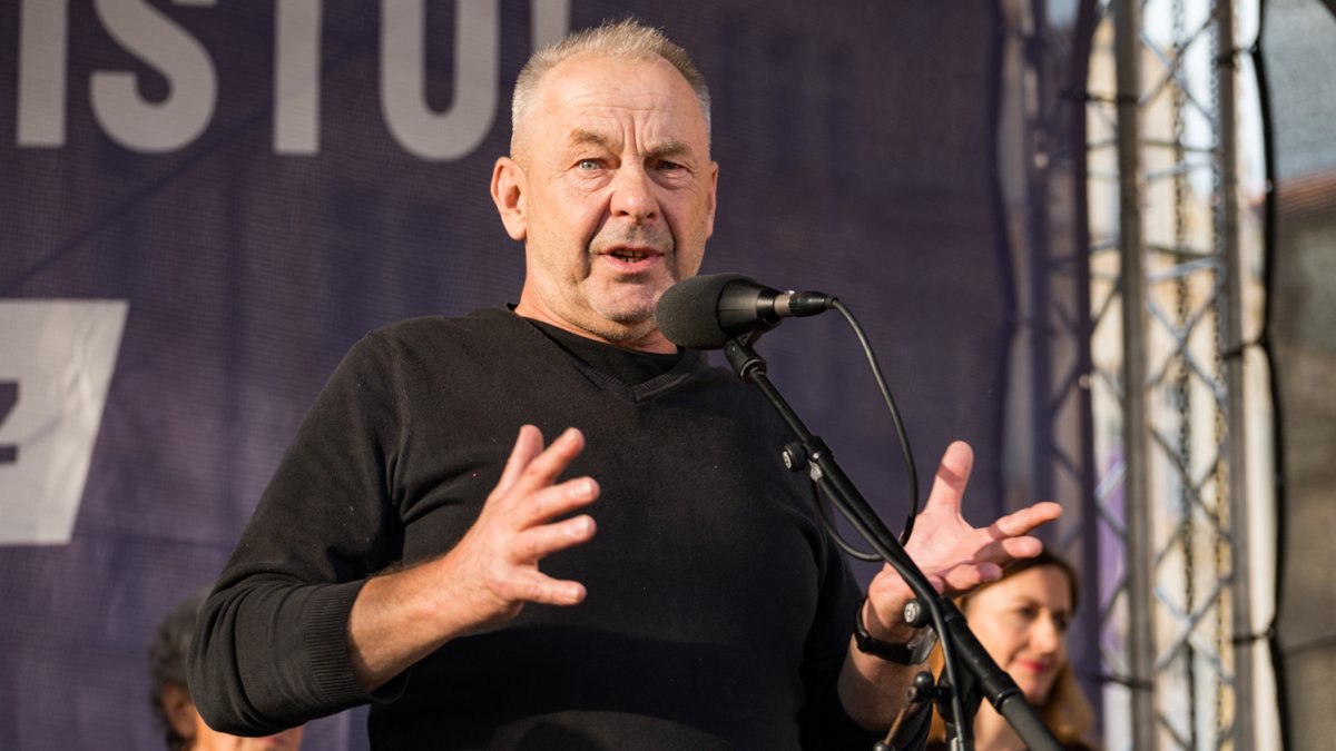 V Praze proběhla demonstrace Zabraňme vládě extremistů. (28.9.2025)