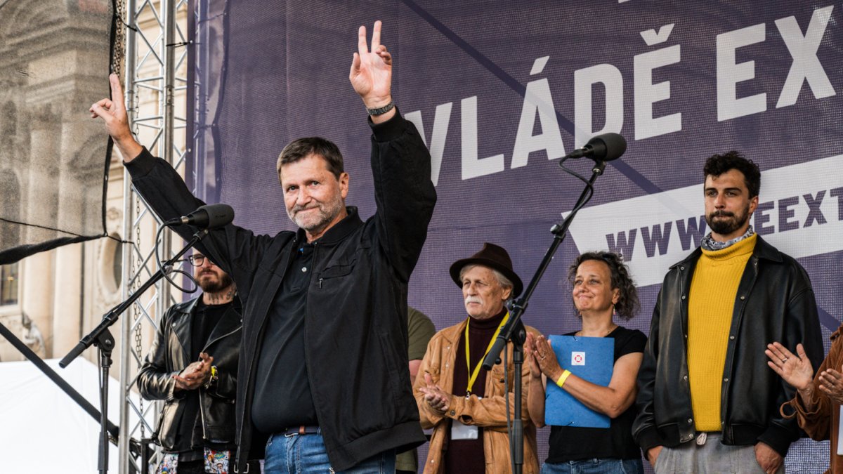 V Praze proběhla demonstrace Zabraňme vládě extremistů. (28.9.2025)