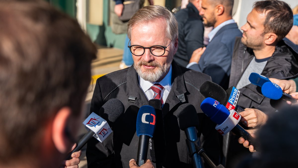 Petr Fiala v Brně odvolil ve sněmovních volbách. (3.10.2025)