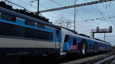 Na Českobudějovicku se srazily dva vlaky. (20.11.2025)