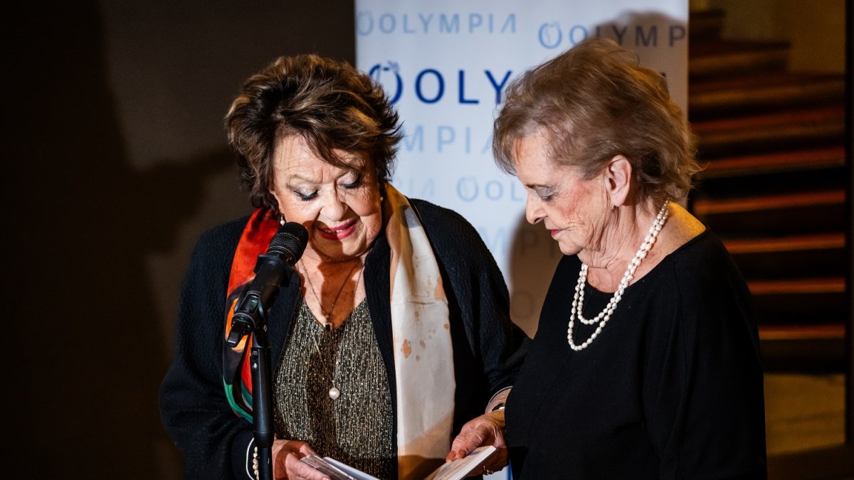 Křest nové kuchařky Jiřiny Bohdalové