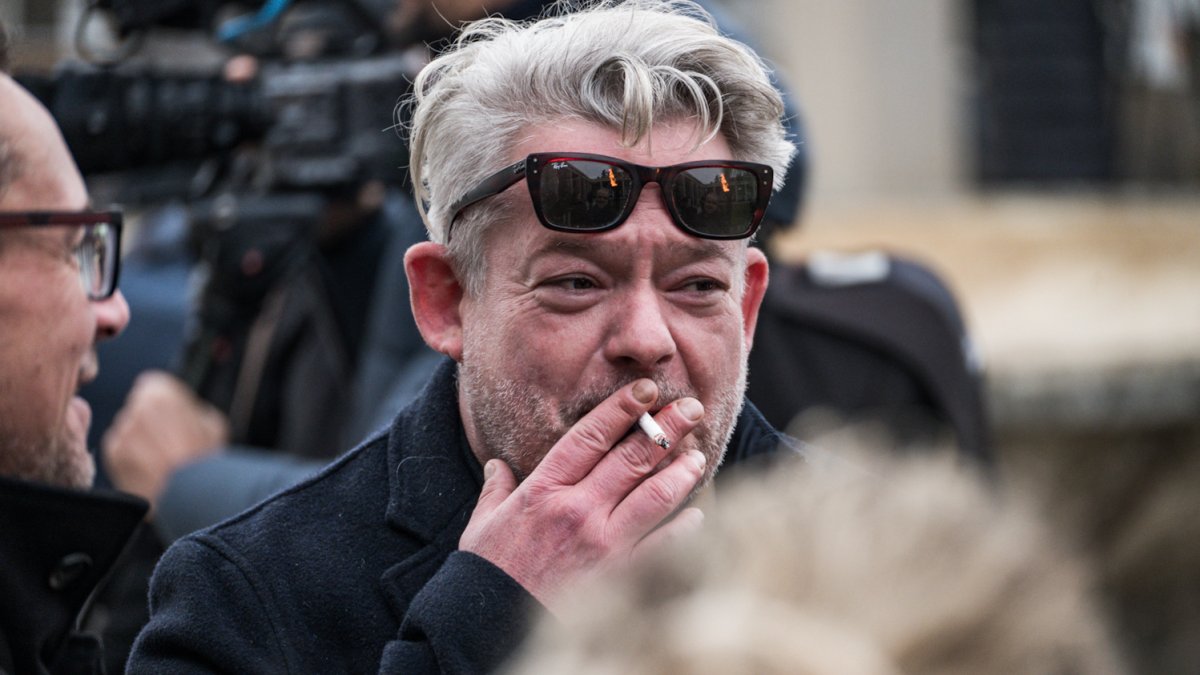 Blízcí a přátelé se rozloučili s moderátorem Patrikem Hezuckým. (12.12.2025)