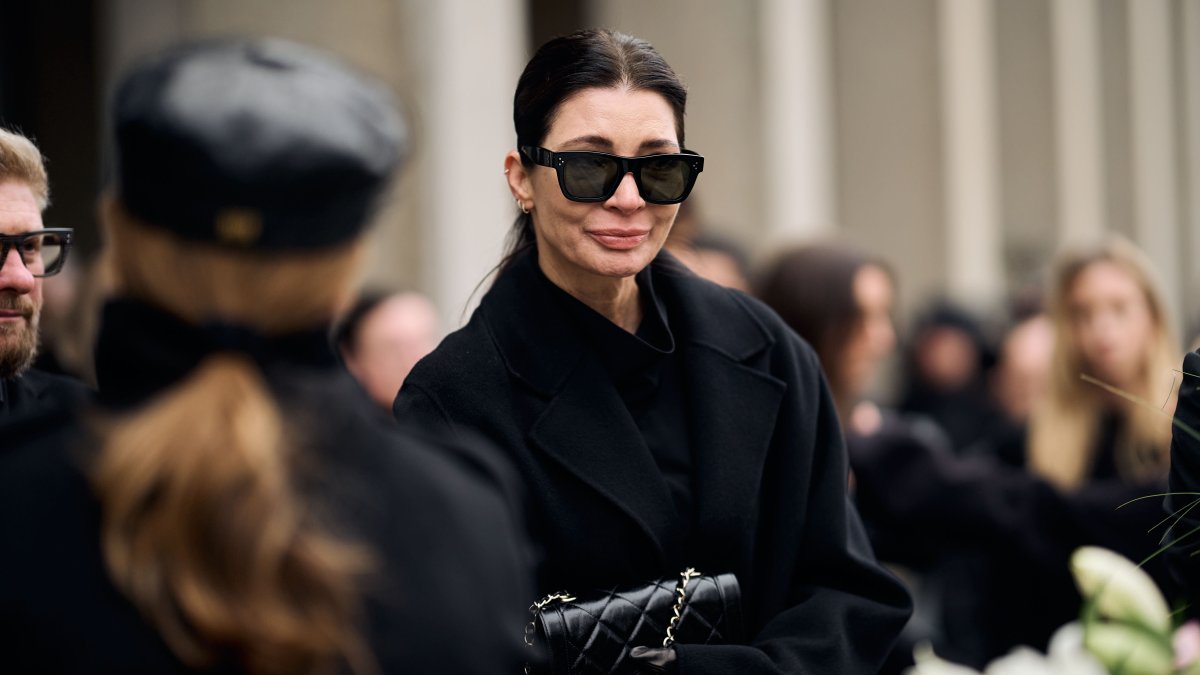 Blízcí a přátelé se rozloučili s moderátorem Patrikem Hezuckým. (12.12.2025)