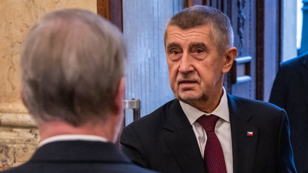 Nová Babišova vláda poprvé zasedala. (15.12.2025)