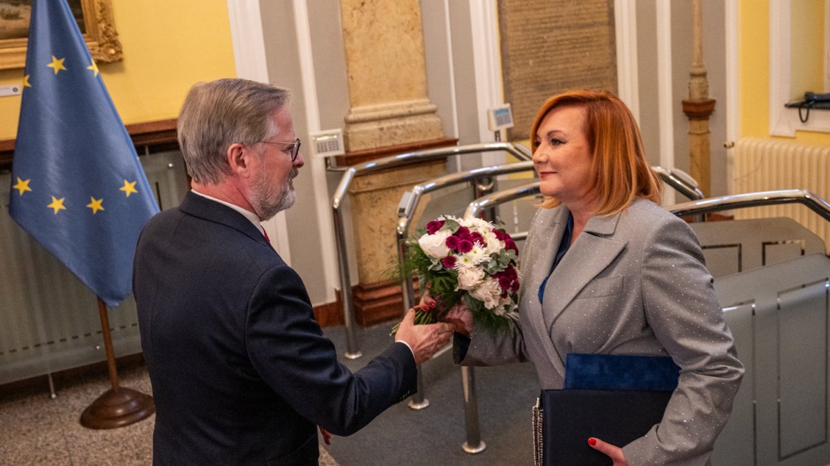 Nová Babišova vláda poprvé zasedala. (15.12.2025)