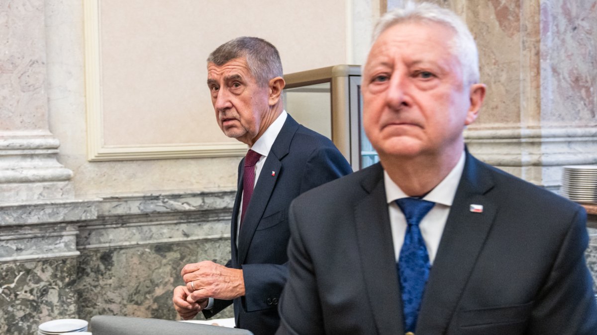 Nová Babišova vláda poprvé zasedala. (15.12.2025)