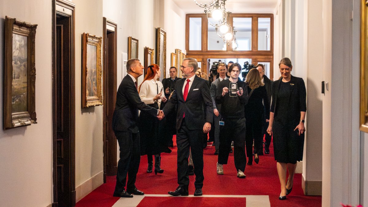 Nová Babišova vláda poprvé zasedala. (15.12.2025)