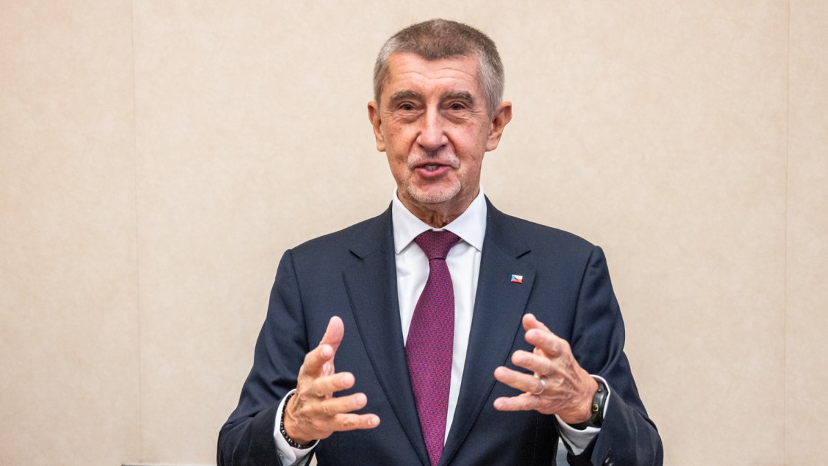 Nová Babišova vláda poprvé zasedala. (15.12.2025)