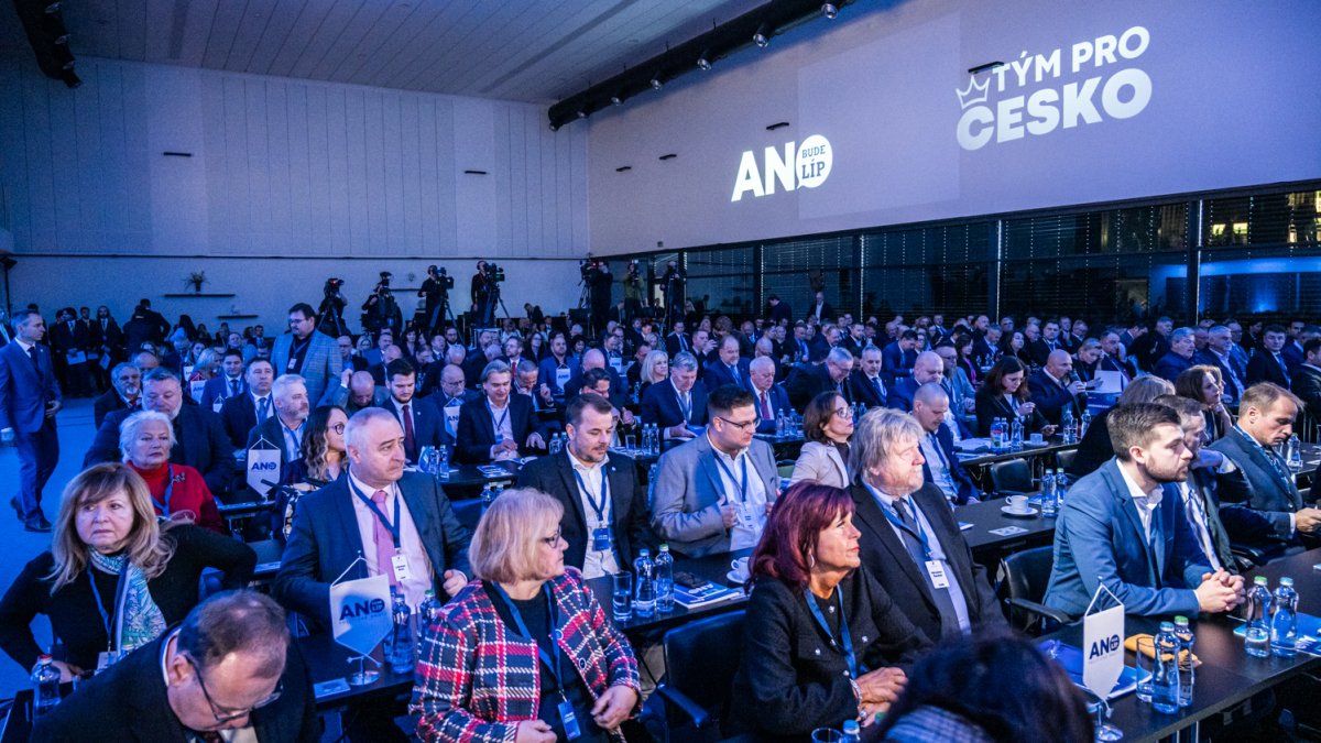 ANO si na sněmu volí vedení. (24.1.2026)