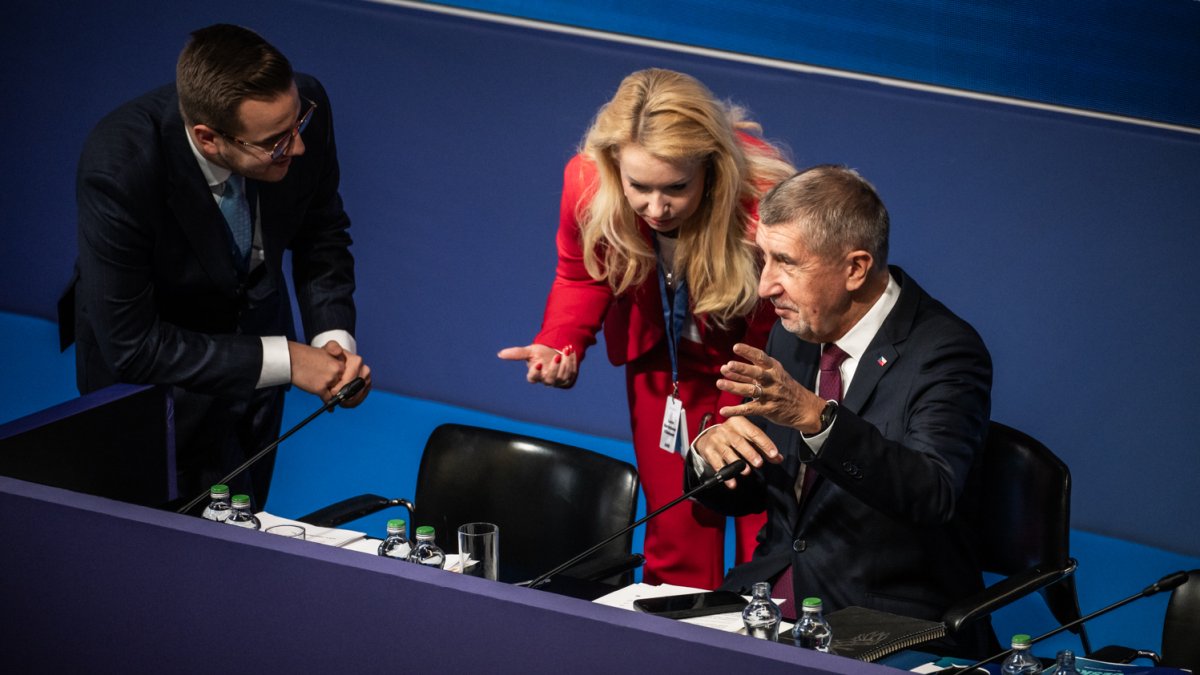 ANO si na sněmu volí vedení. (24.1.2026)