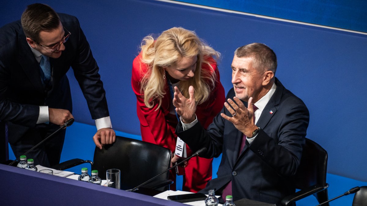 ANO si na sněmu volí vedení. (24.1.2026)