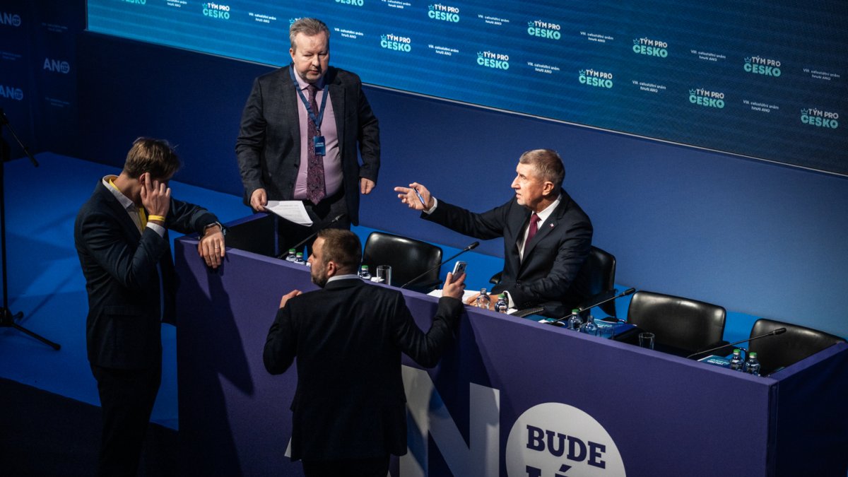 ANO si na sněmu volí vedení. (24.1.2026)