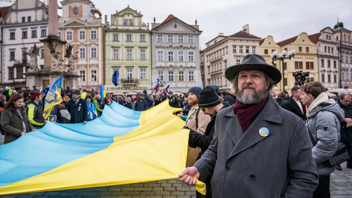 Na Staroměstském náměstí se koná demonstrace na podporu Ukrajiny. (21.2.2026)