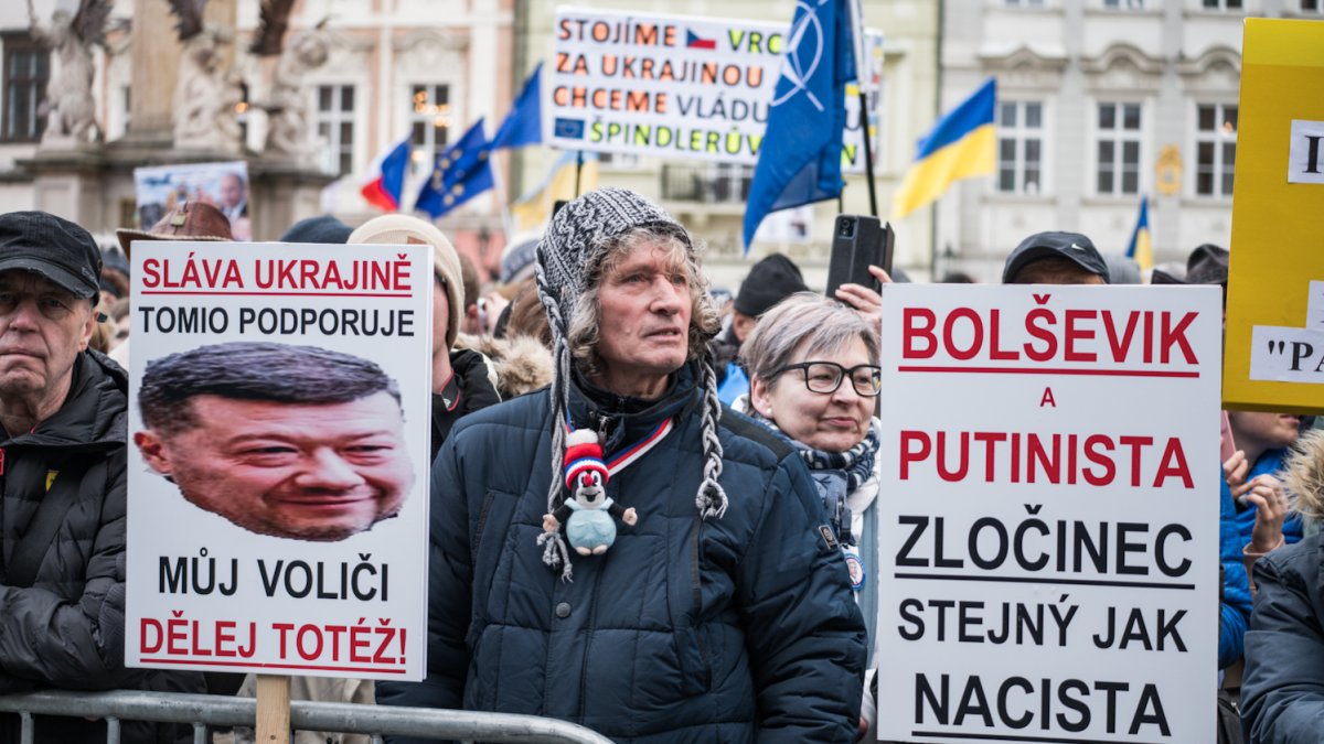 Na Staroměstském náměstí se koná demonstrace na podporu Ukrajiny. (21.2.2026)
