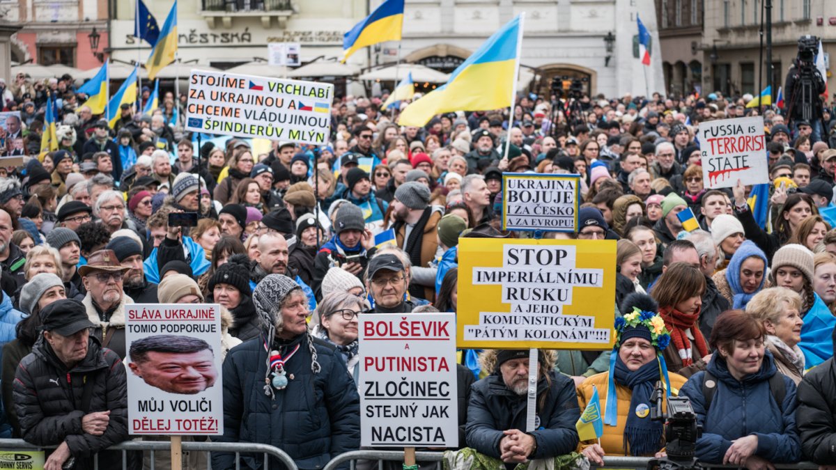 Na Staroměstském náměstí se koná demonstrace na podporu Ukrajiny. (21.2.2026)