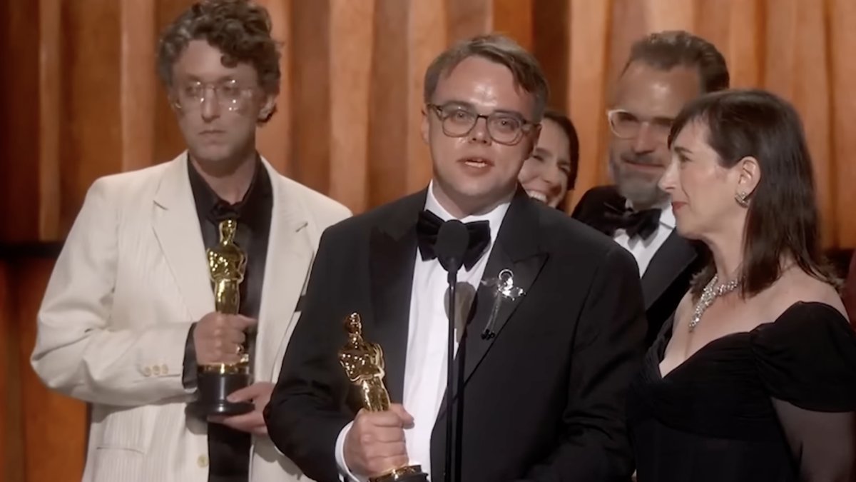 Pan Nikdo proti Putinovi vyhrál Oscara pro nejlepší celovečerní dokumentární film.