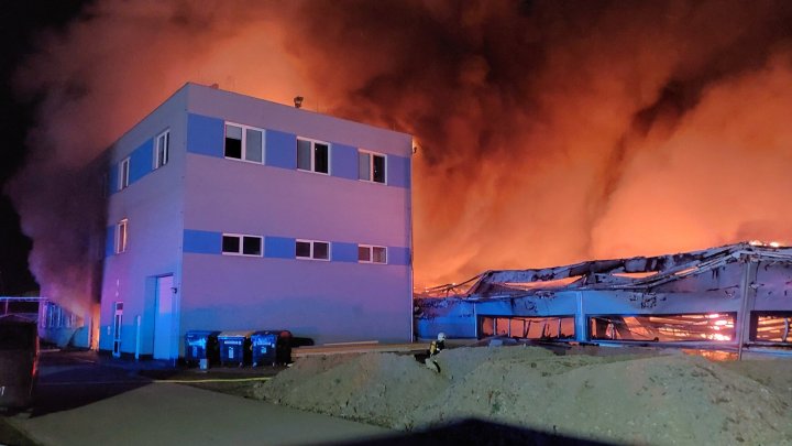 Požár v Pardubicích vyšetřuje policie. (20.3.2026)