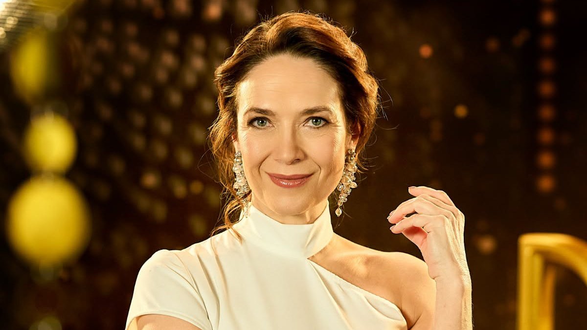 StarDance budou opět moderovat Marek Eben a Tereza Kostková. 