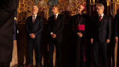 Klíčníci vyzvedli korunovační klenoty. (14.9.2026)