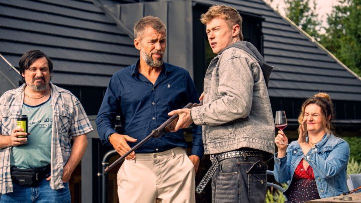 Jan Hřebejk dotočil film Narozeniny. 